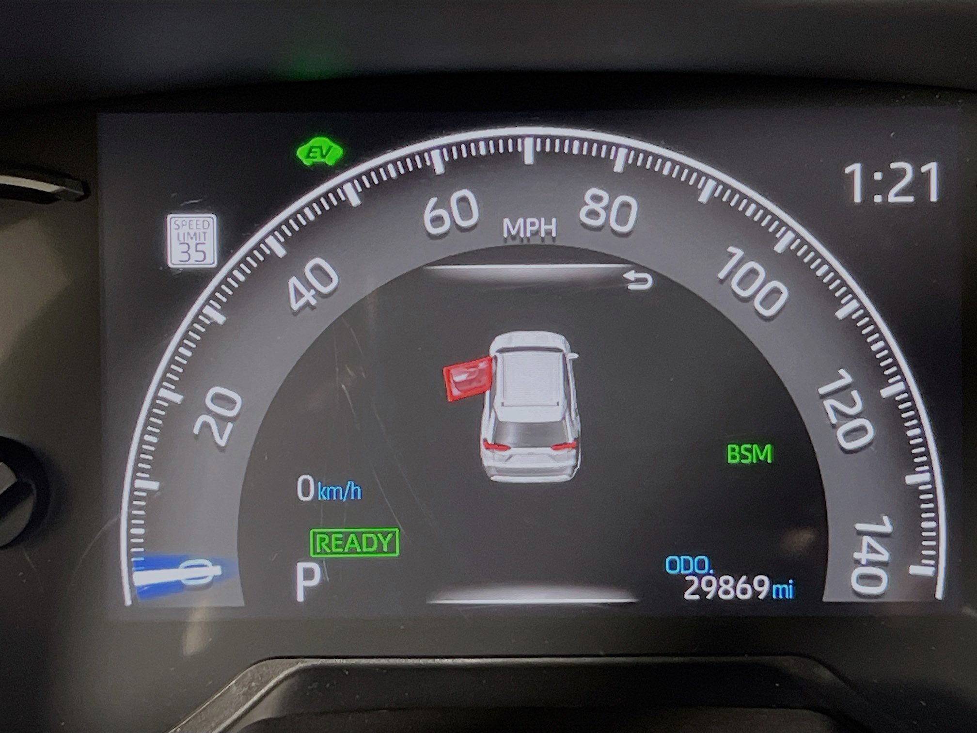 Used 2025 Toyota RAV4 XLE image 22