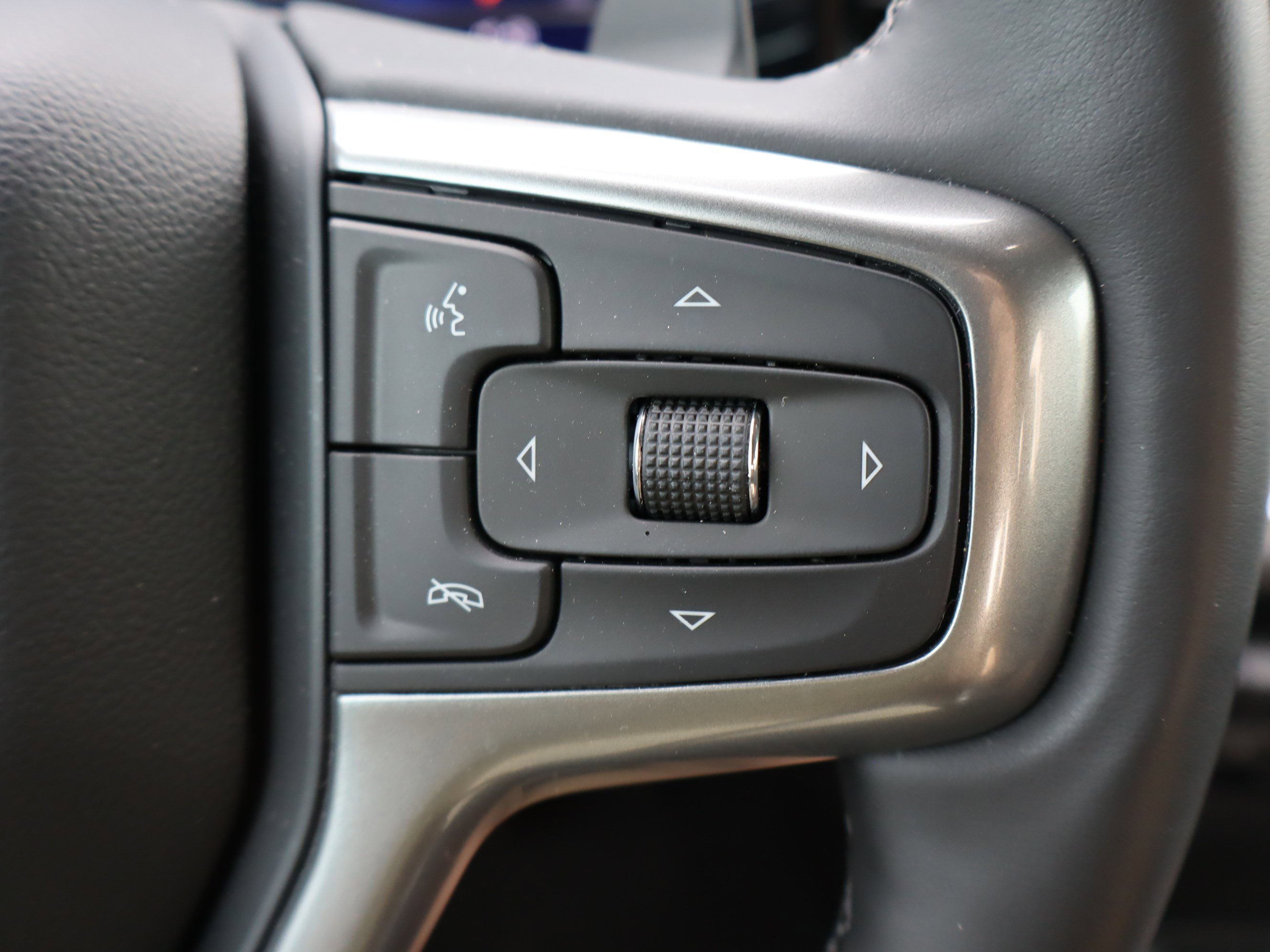Used 2025 Chevrolet Silverado 1500 LT Trail Boss w/ Convenience Package II image 23