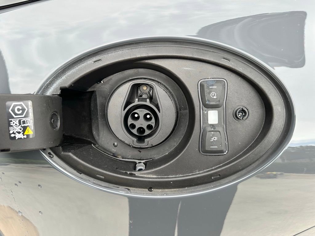 Used 2025 Porsche Panamera Turbo AWD/4WD image 39
