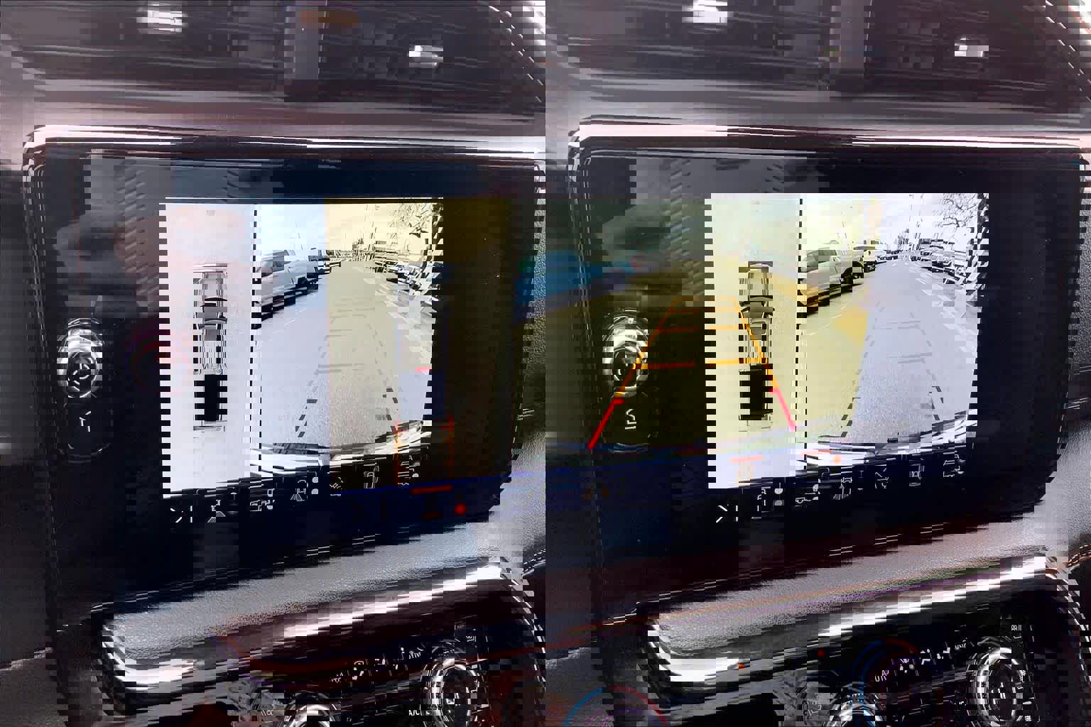 Used 2024 GMC Sierra 1500 AT4 w/ Technology Package image 27