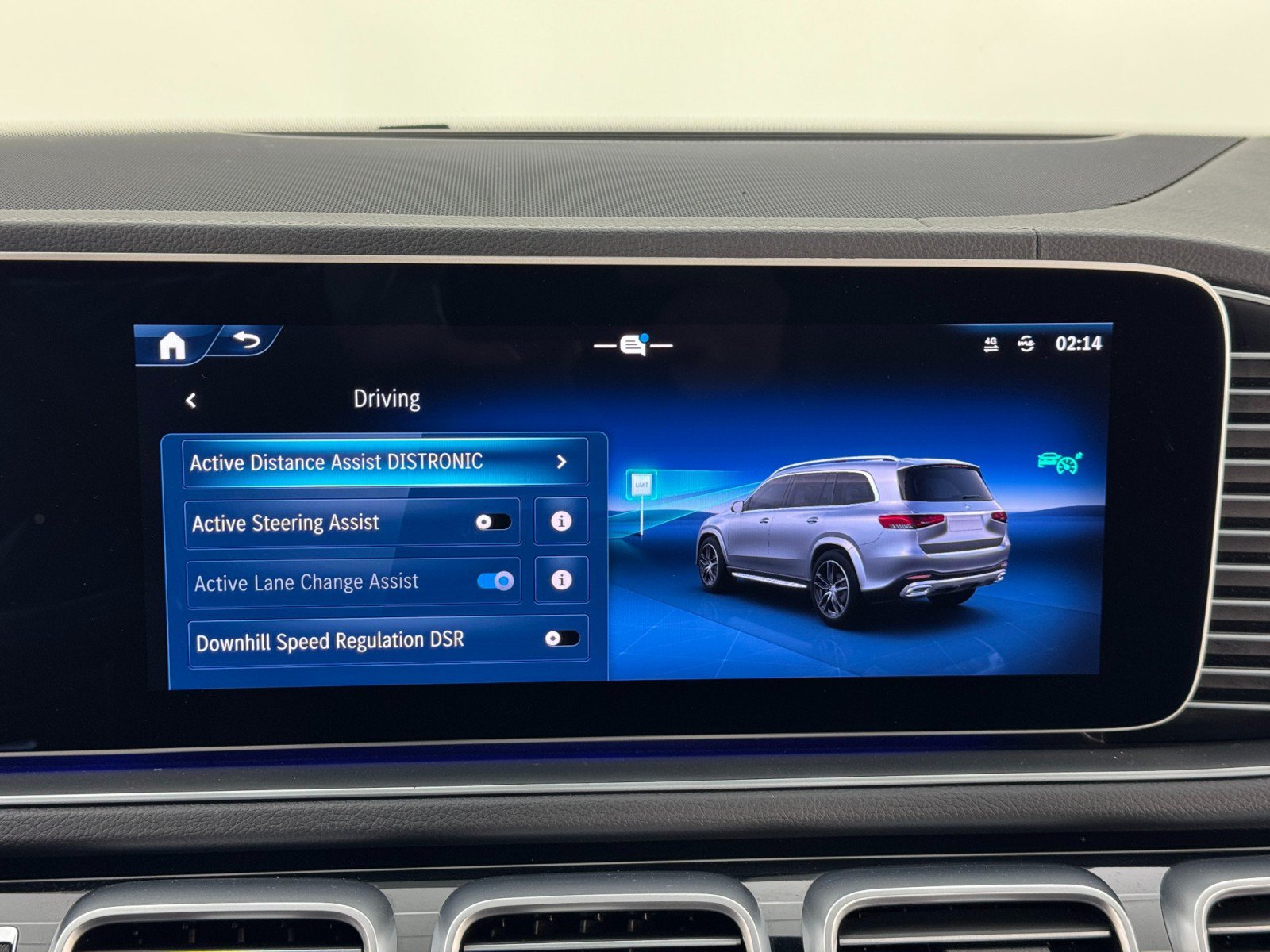 Used 2024 Mercedes-Benz GLS 580 4MATIC image 34