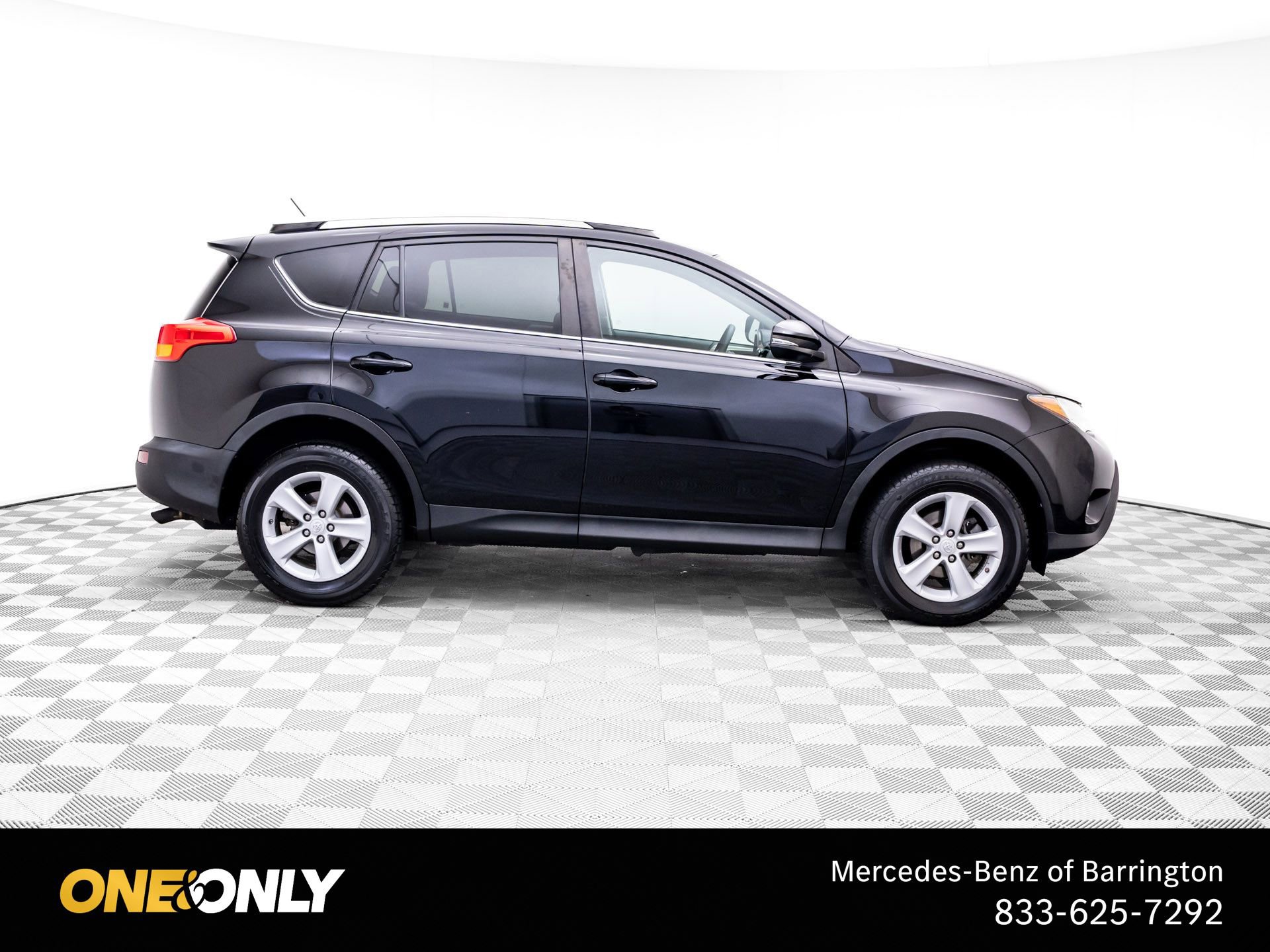Used 2013 Toyota RAV4 XLE AWD/4WD image 6