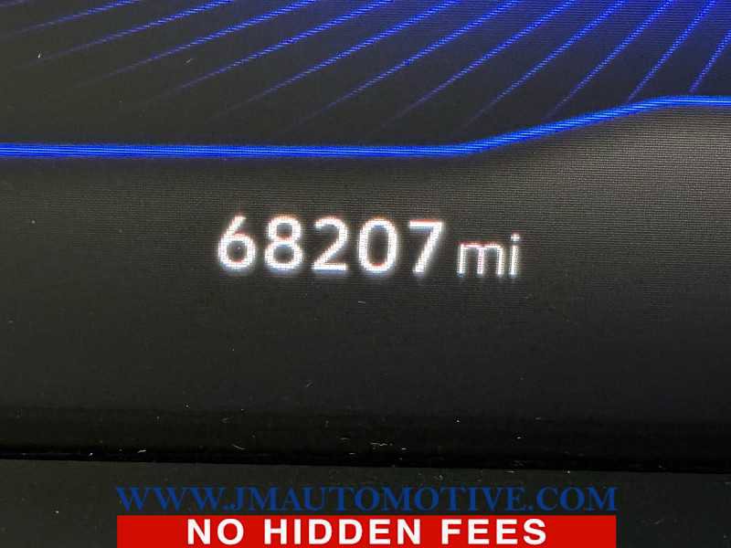 Used 2024 Volkswagen Taos SE FWD image 21
