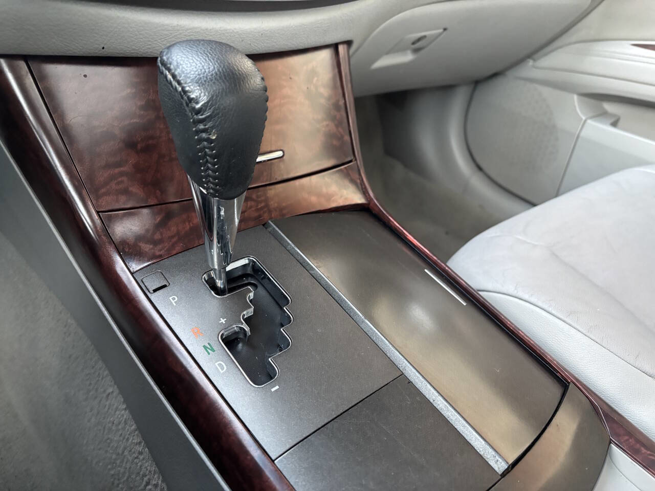 Used 2012 Toyota Avalon image 23