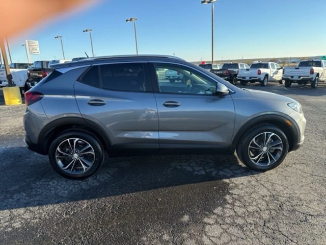 Used 2022 Buick Encore GX Select FWD image 16