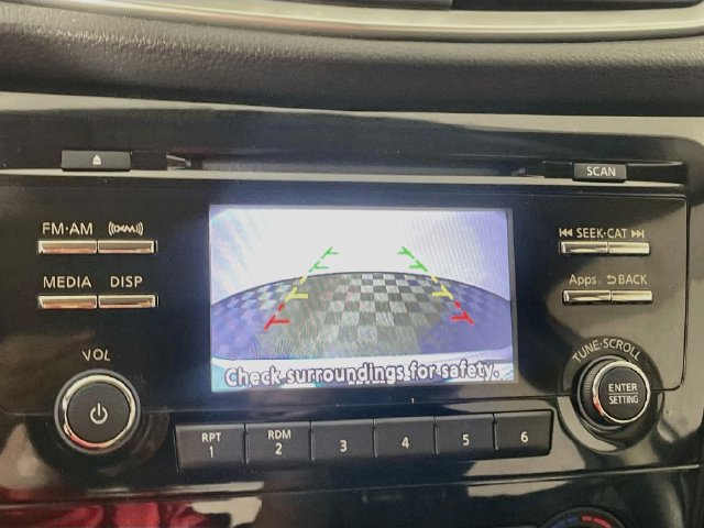 Used 2015 Nissan Rogue S FWD image 14