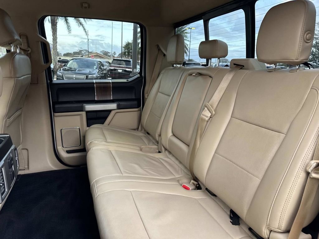 Used 2015 Ford F150 Lariat image 17