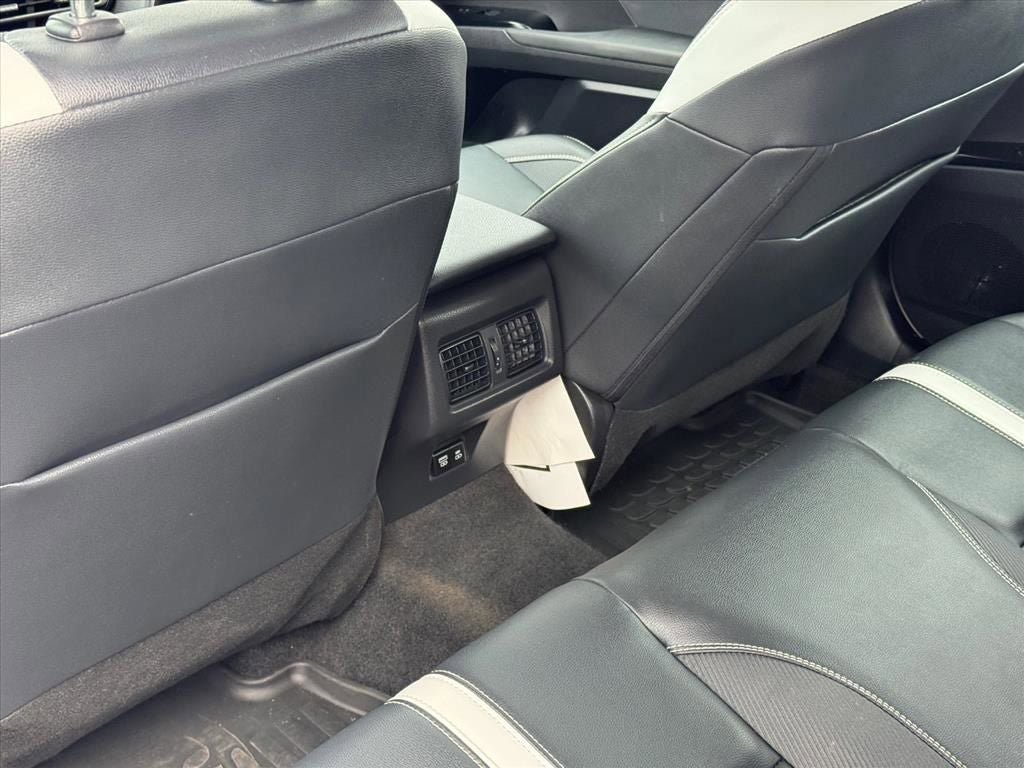Certified 2025 Toyota Camry SE AWD/4WD image 18