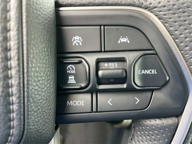 Used 2025 Toyota Tacoma TRD Off-Road image 34