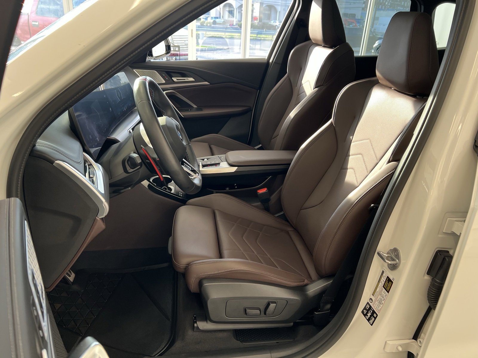 Used 2024 BMW X1 M35i w/ Premium Package image 39