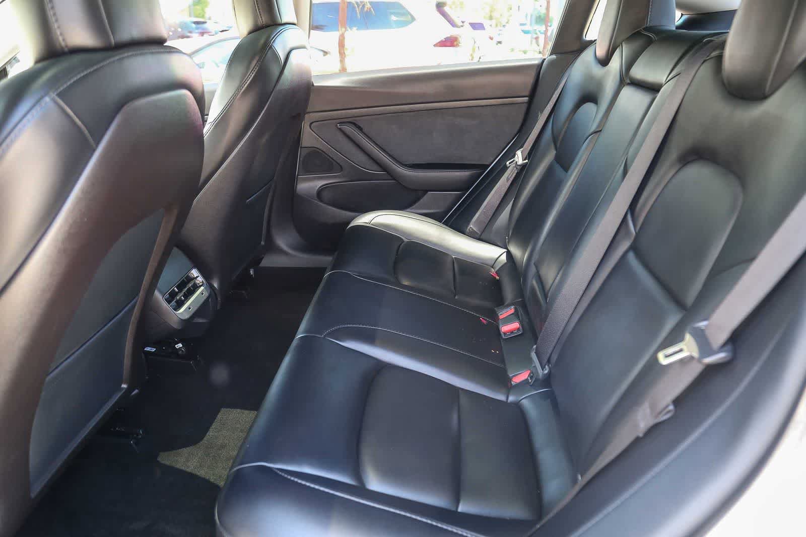 Used 2020 Tesla Model 3 Standard Range Plus RWD image 17