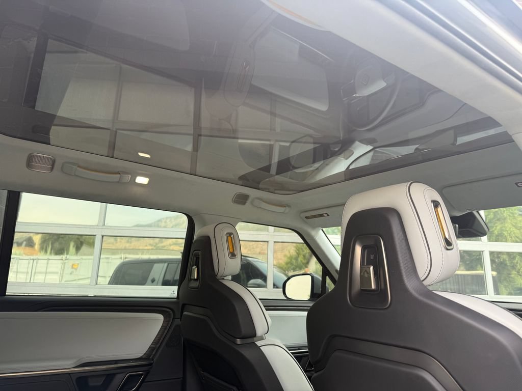 Used 2023 Rivian R1S Adventure AWD/4WD image 45