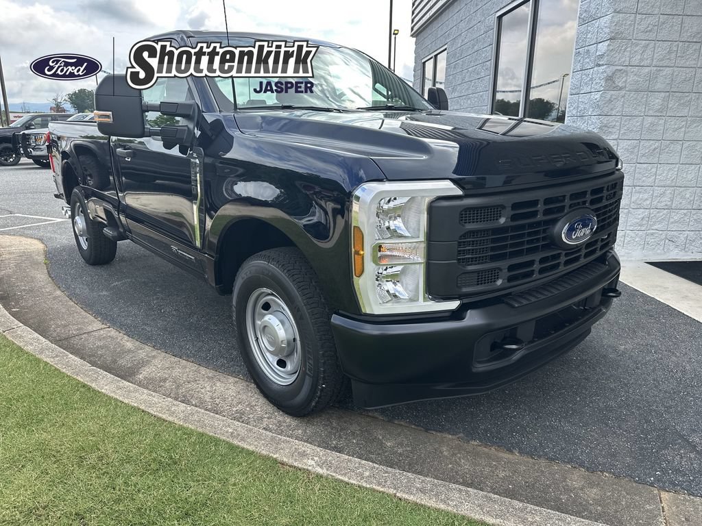 New 2025 Ford F350 XL w/ 360-Degree Camera Package