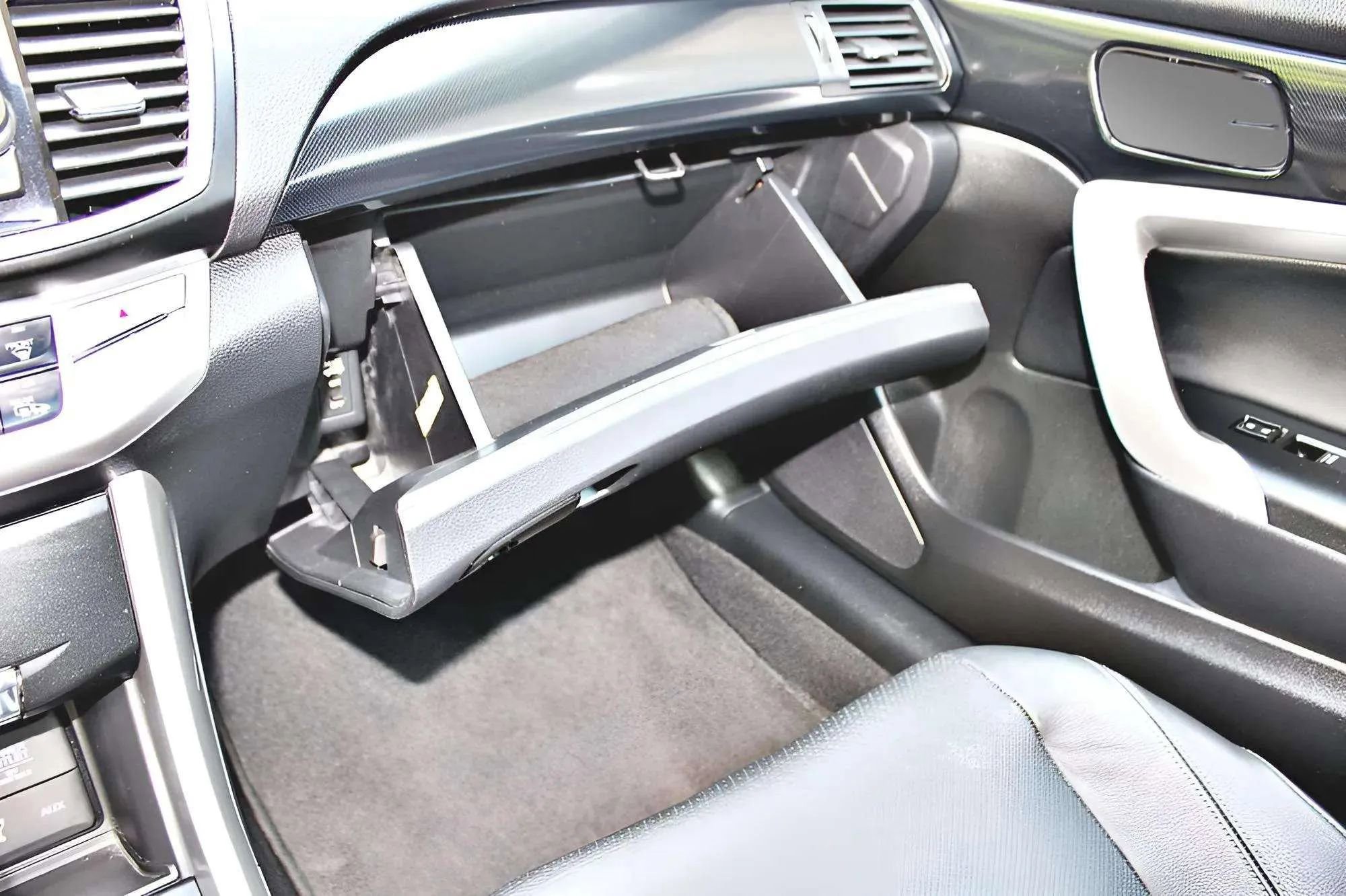 Used 2014 Honda Accord EX-L image 30