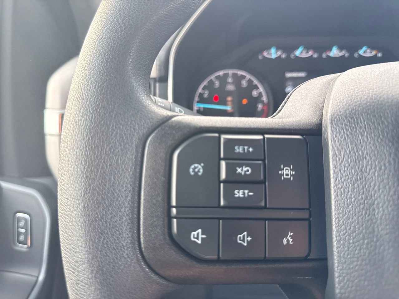 Used 2023 Ford F150 XLT image 25