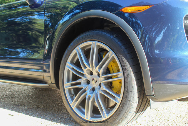 Used 2012 Porsche Cayenne Turbo AWD/4WD image 68