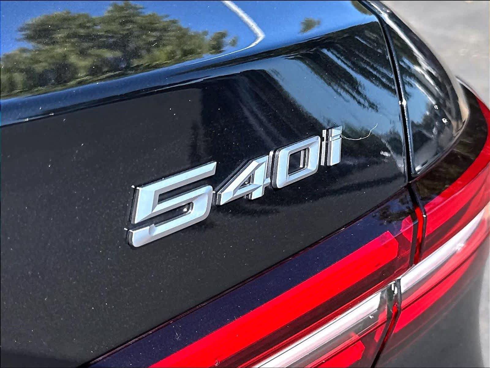 Used 2024 BMW 540i xDrive w/ Executive Package AWD/4WD image 24