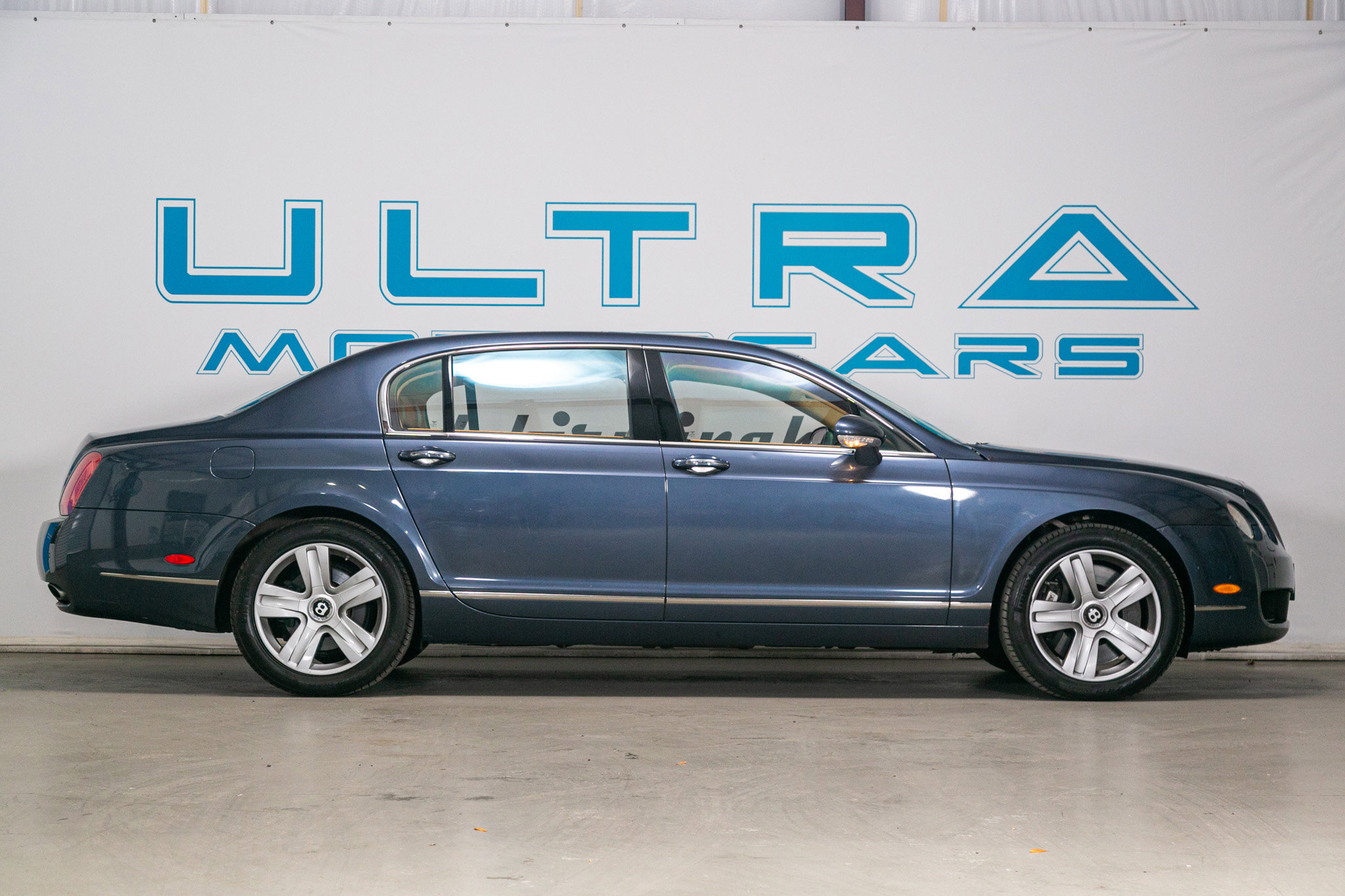 Used 2007 Bentley Flying Spur Flying Spur image 3