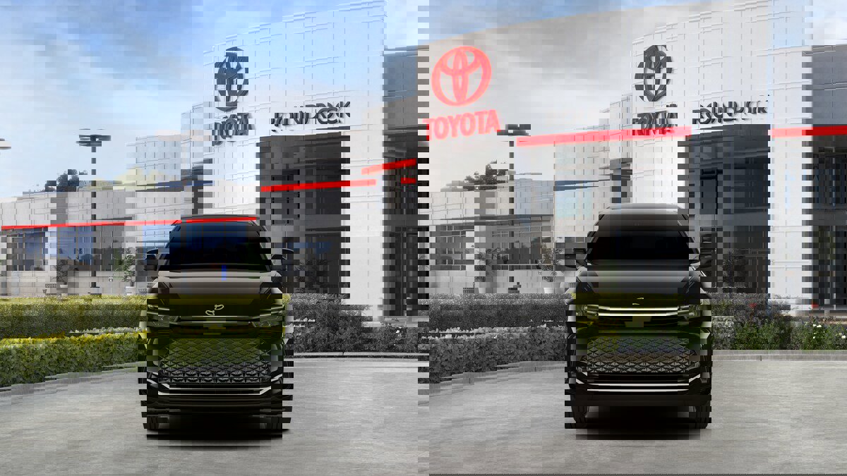 New 2026 Toyota Crown XLE AWD/4WD image 17