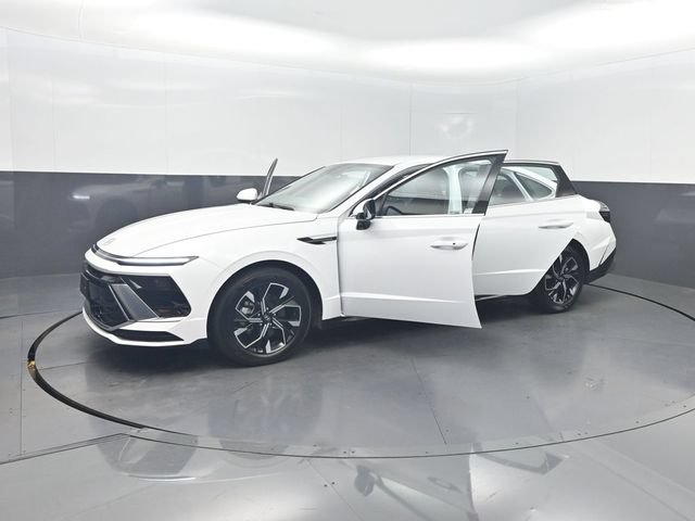 Used 2025 Hyundai Sonata SEL FWD image 35
