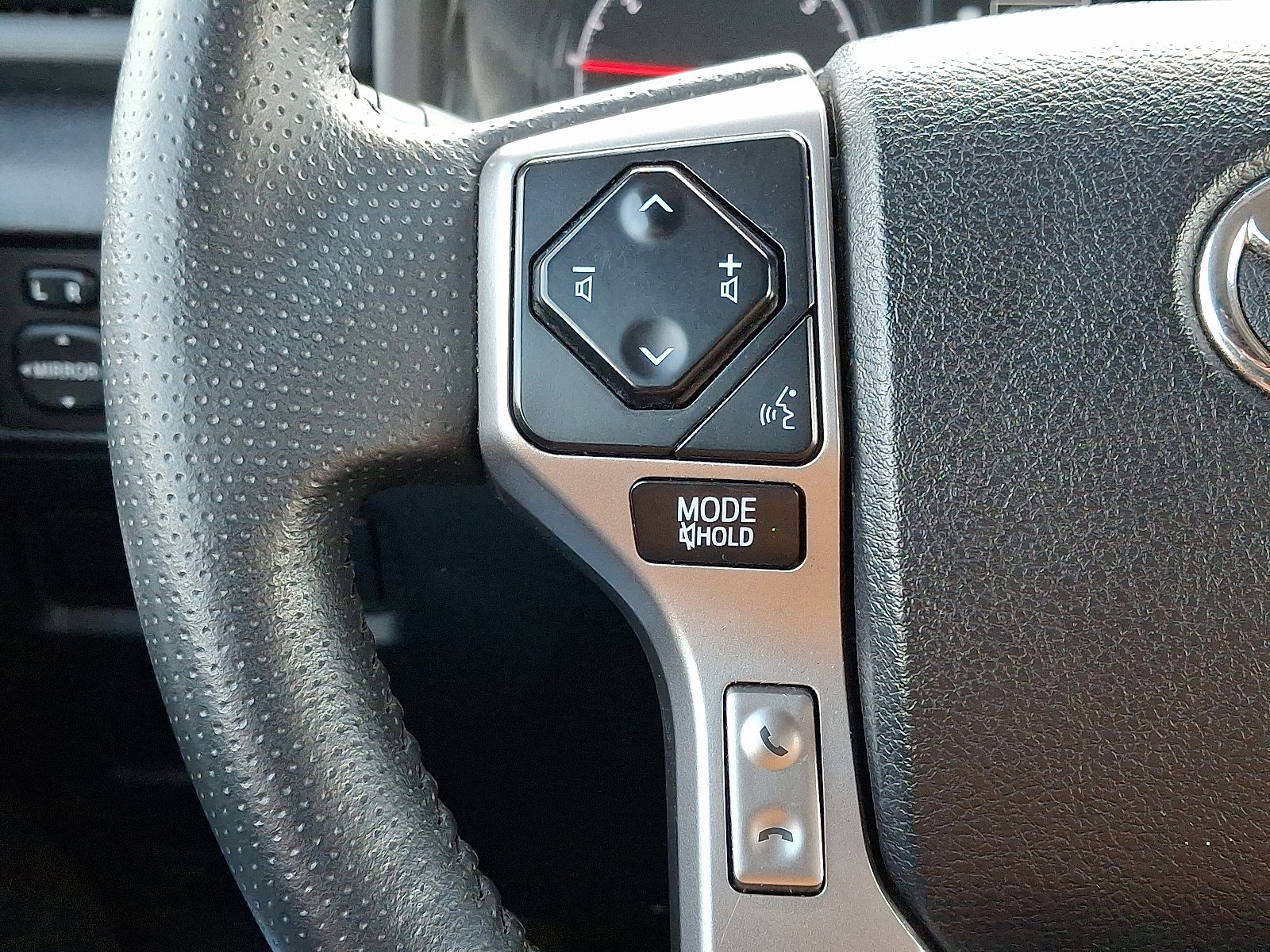 Used 2024 Toyota 4Runner SR5 image 22