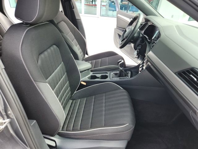 Used 2024 Volkswagen Jetta Sport image 20