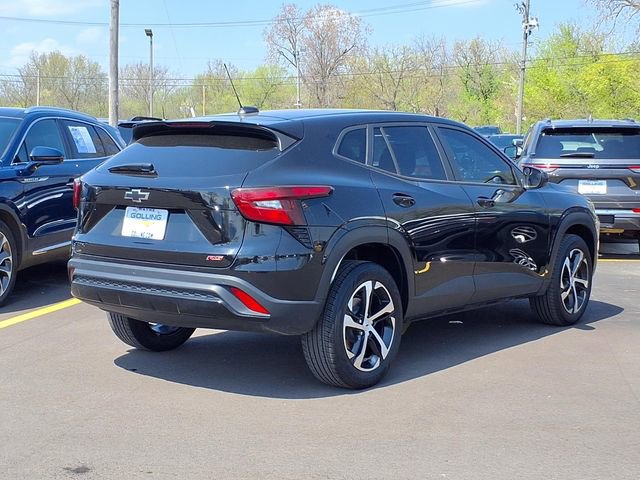 Used 2024 Chevrolet Trax RS w/ Driver Confidence Package FWD video 2