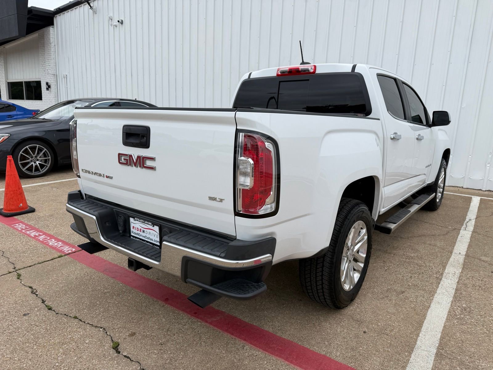 Used 2017 GMC Canyon SLT w/ Driver Alert Package RWD image 7