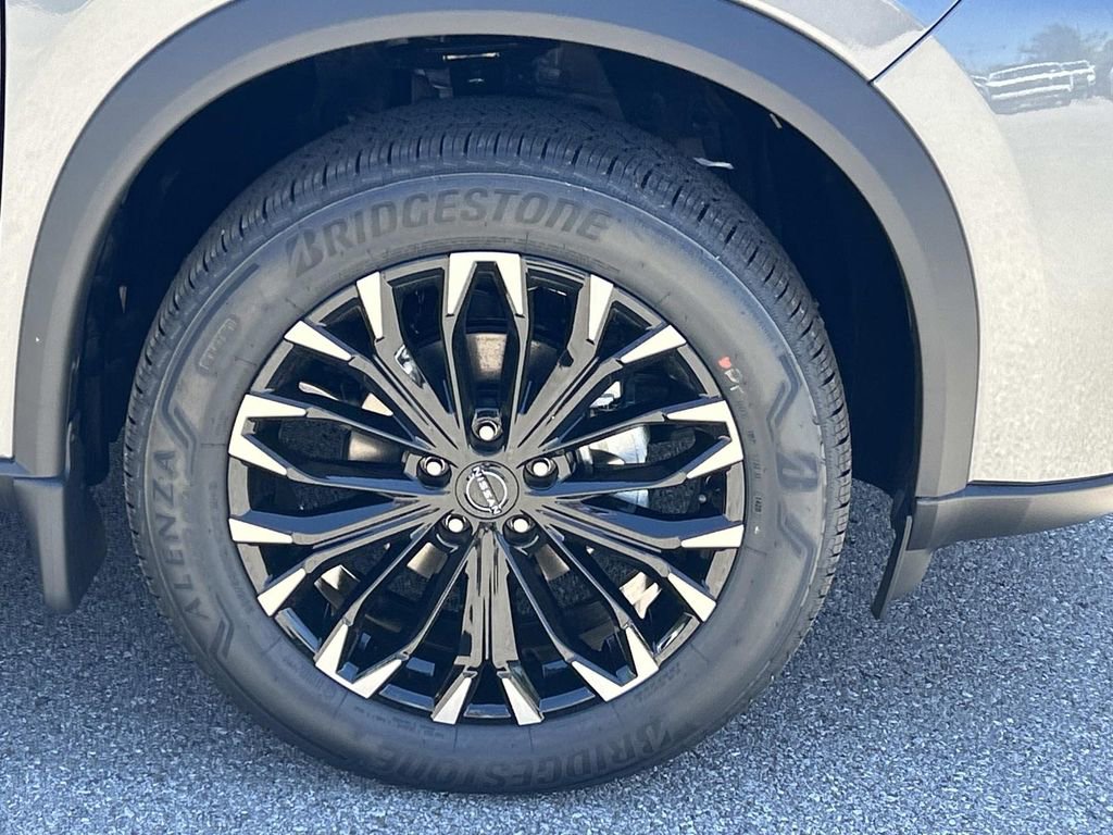 New 2026 Nissan Rogue SV AWD/4WD image 9