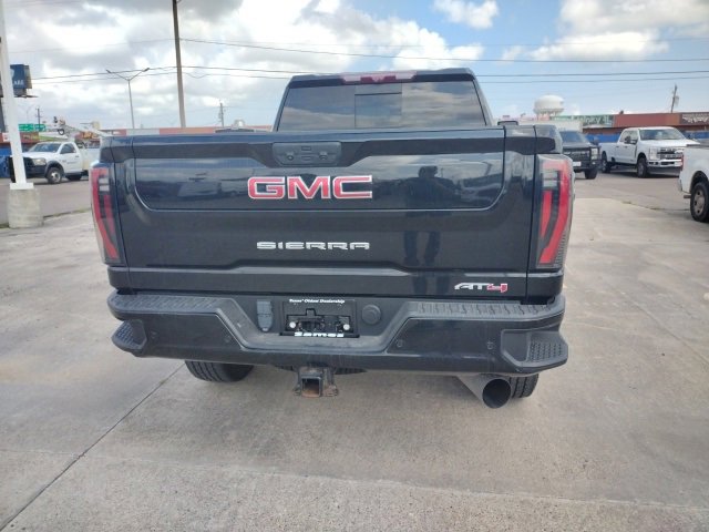 Used 2024 GMC Sierra 2500 AT4 w/ AT4 Premium Plus Package image 11