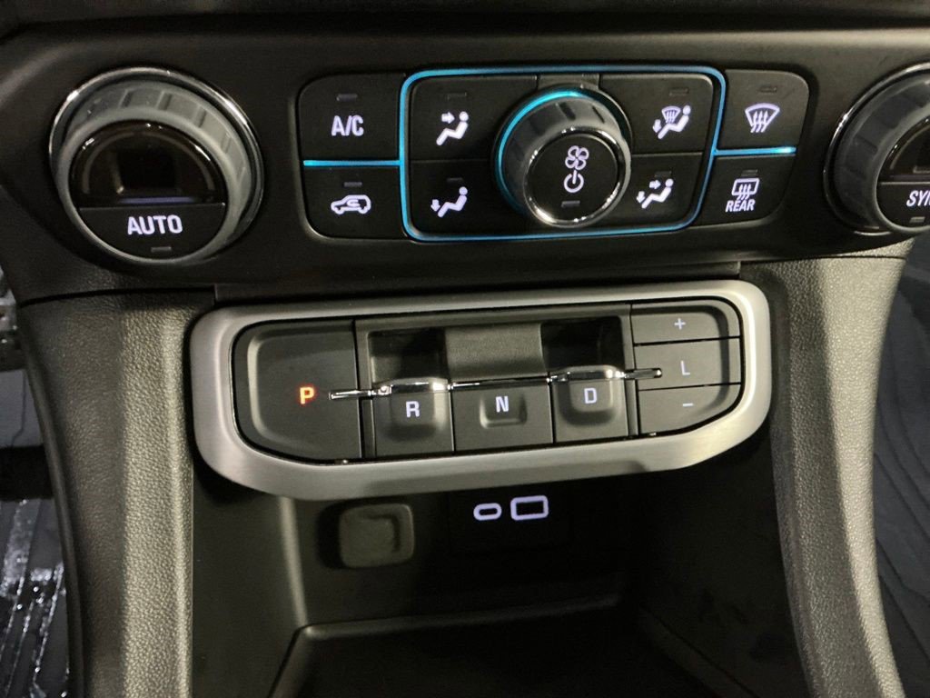 Certified 2023 GMC Acadia SLE w/ Driver Convenience Package AWD/4WD image 24