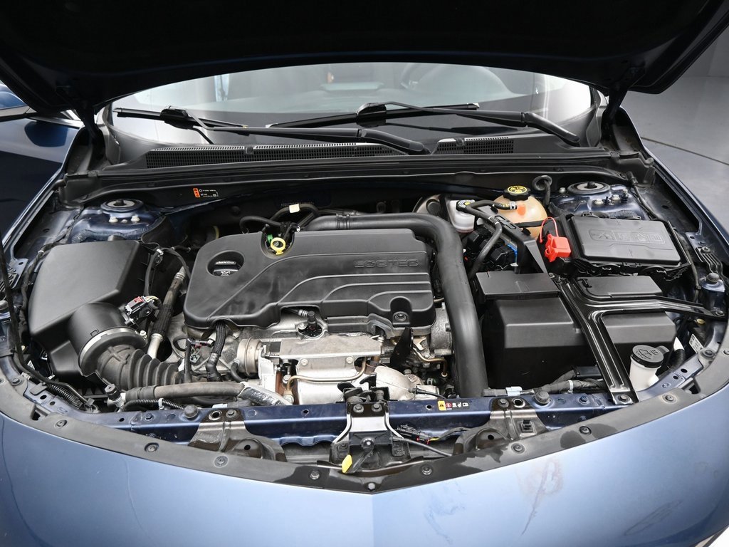 Used 2022 Chevrolet Malibu LT image 38