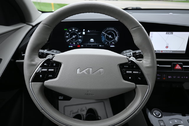 Used 2023 Kia Niro Wind w/ Wind Preserve Package FWD image 43