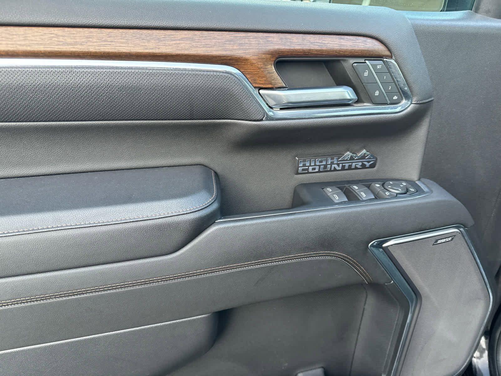 Used 2023 Chevrolet Silverado 1500 High Country w/ High Country Premium Package image 12