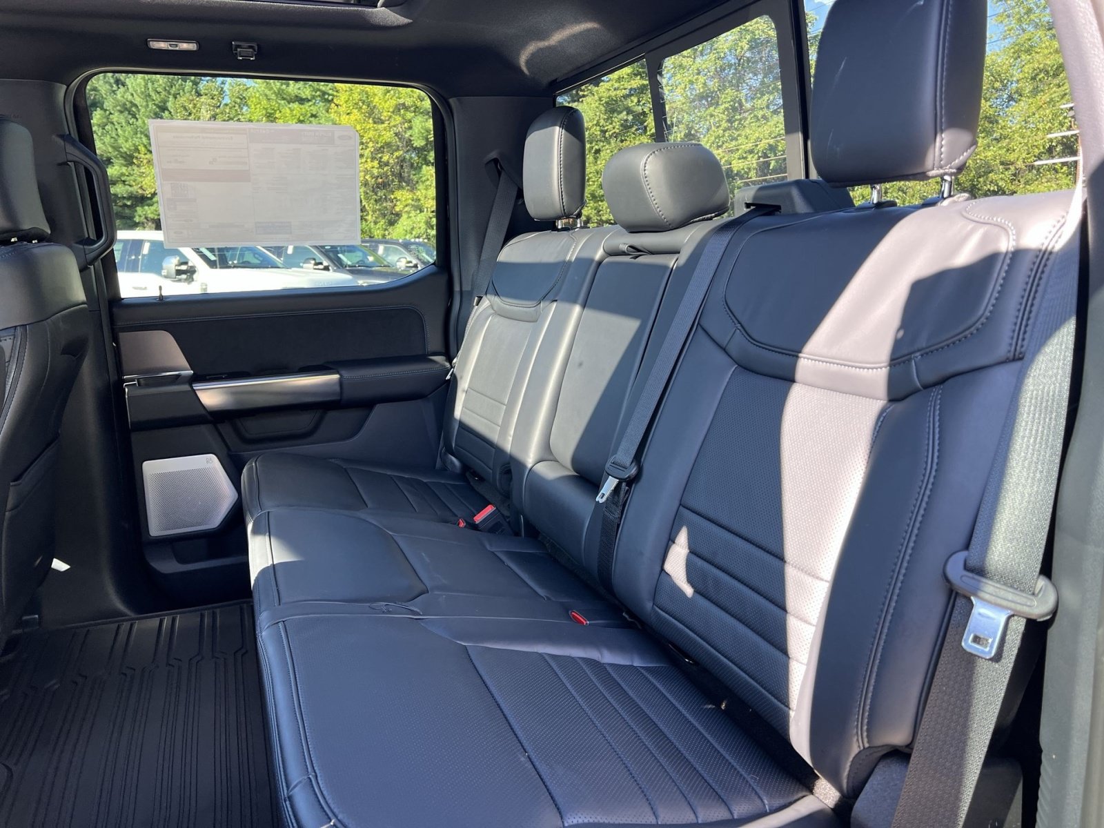 New 2027 Ford F250 Platinum w/ Tremor Off-Road Package AWD/4WD image 25