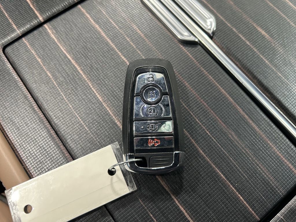 Used 2025 Lincoln Navigator L Black Label image 27