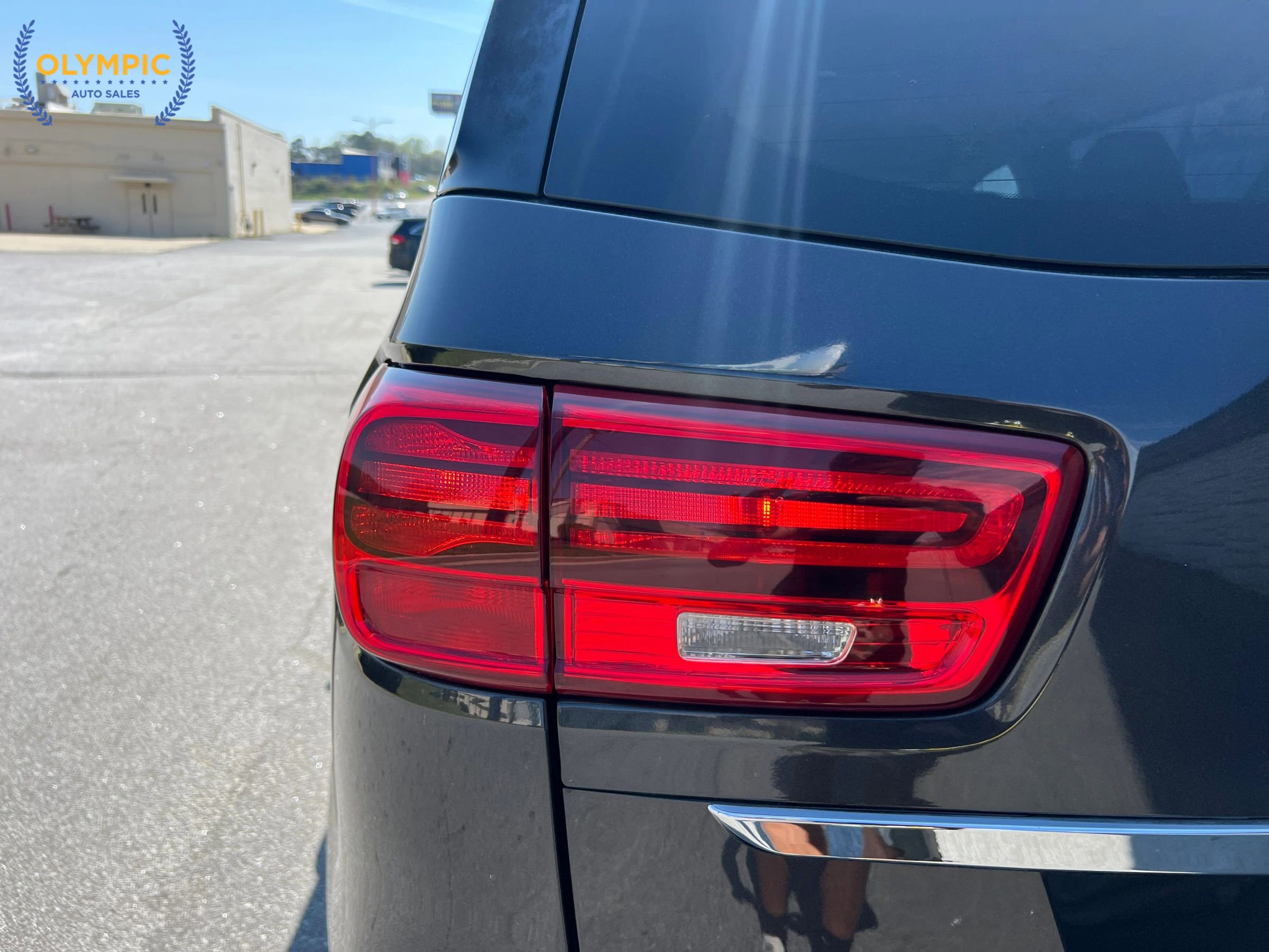 Used 2021 Kia Sedona EX image 16