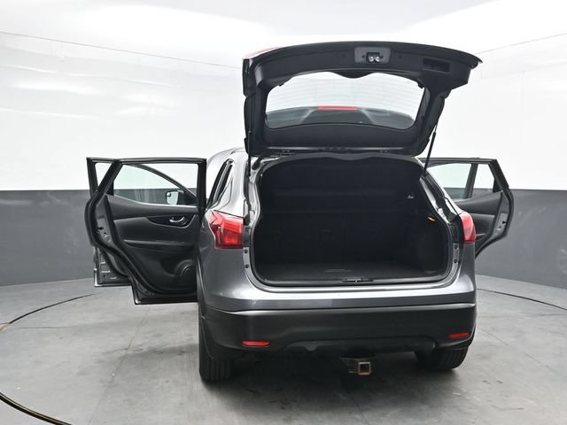 Used 2017 Nissan Rogue Sport SV w/ SV All-Weather Package AWD/4WD image 54