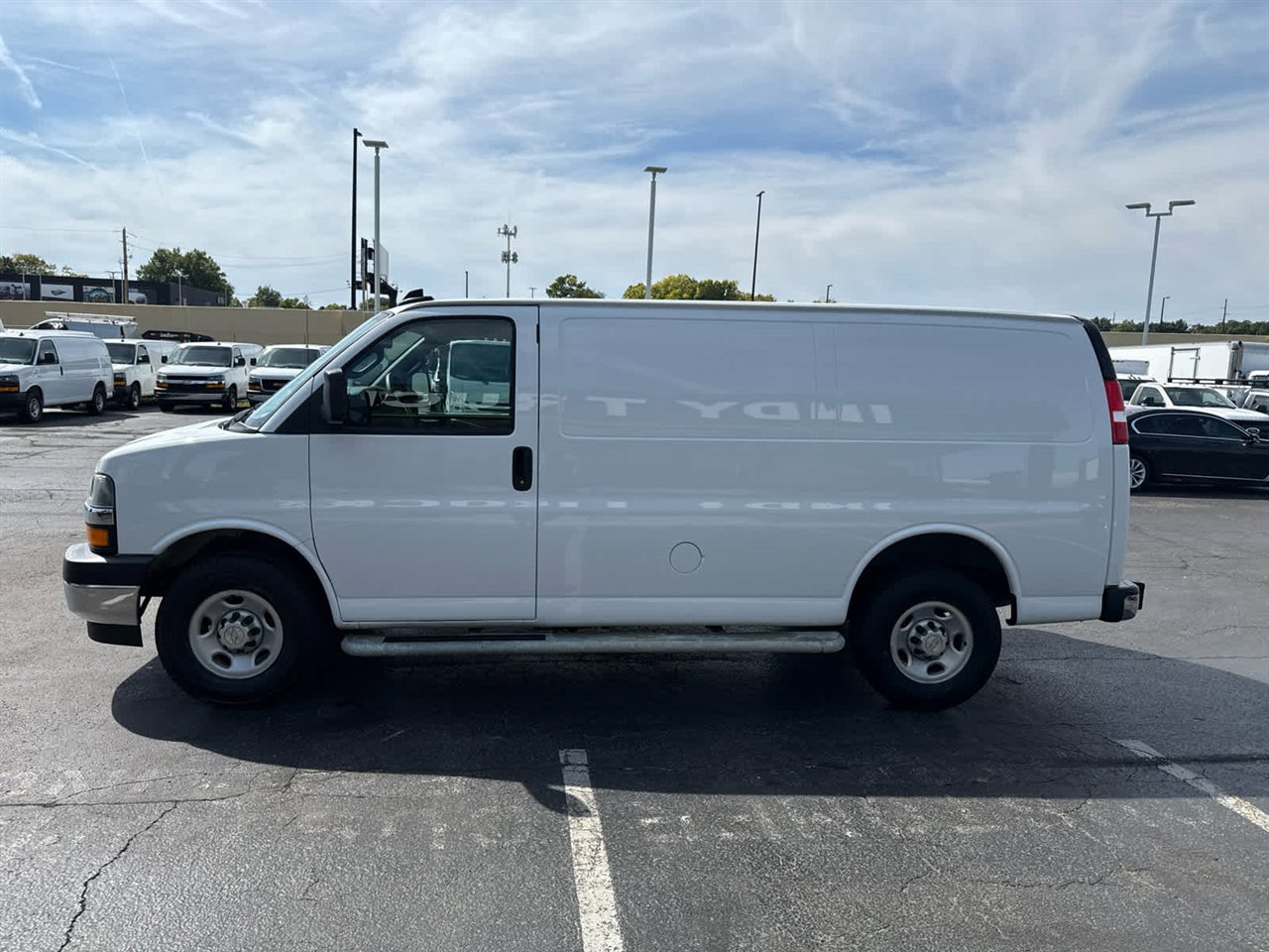 Used 2024 Chevrolet Express 2500 w/ Driver Convenience Package image 5