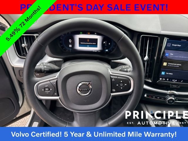 Certified 2022 Volvo XC60 B5 Momentum image 25