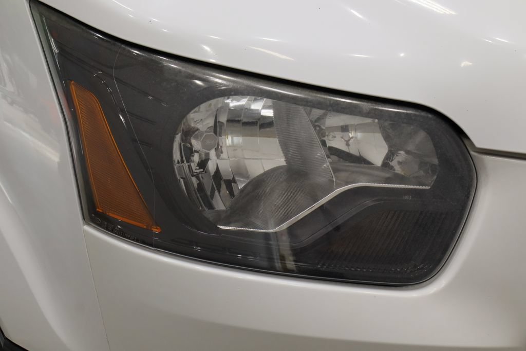 Used 2017 Ford Transit 150 130 Low Roof RWD image 36