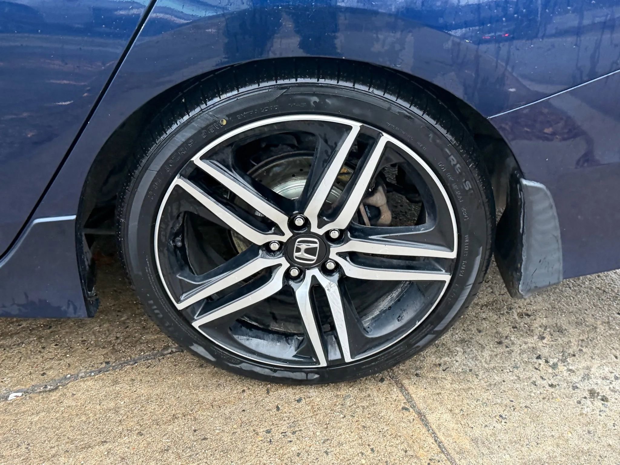 Used 2016 Honda Accord Sport image 8