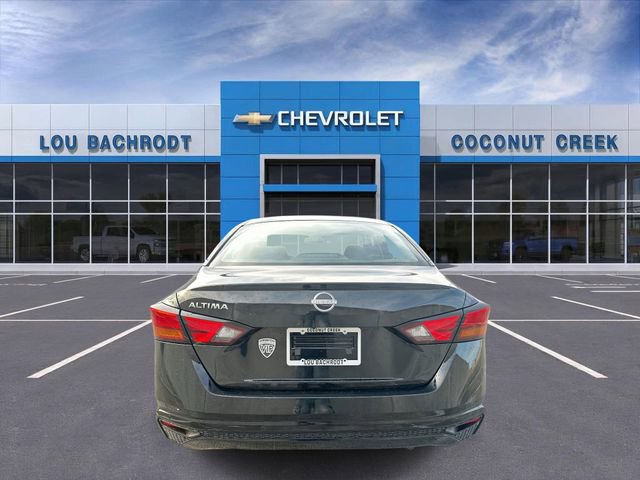 Used 2024 Nissan Altima 2.5 S FWD image 7