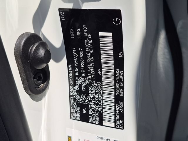Used 2022 Toyota 4Runner SR5 RWD image 28