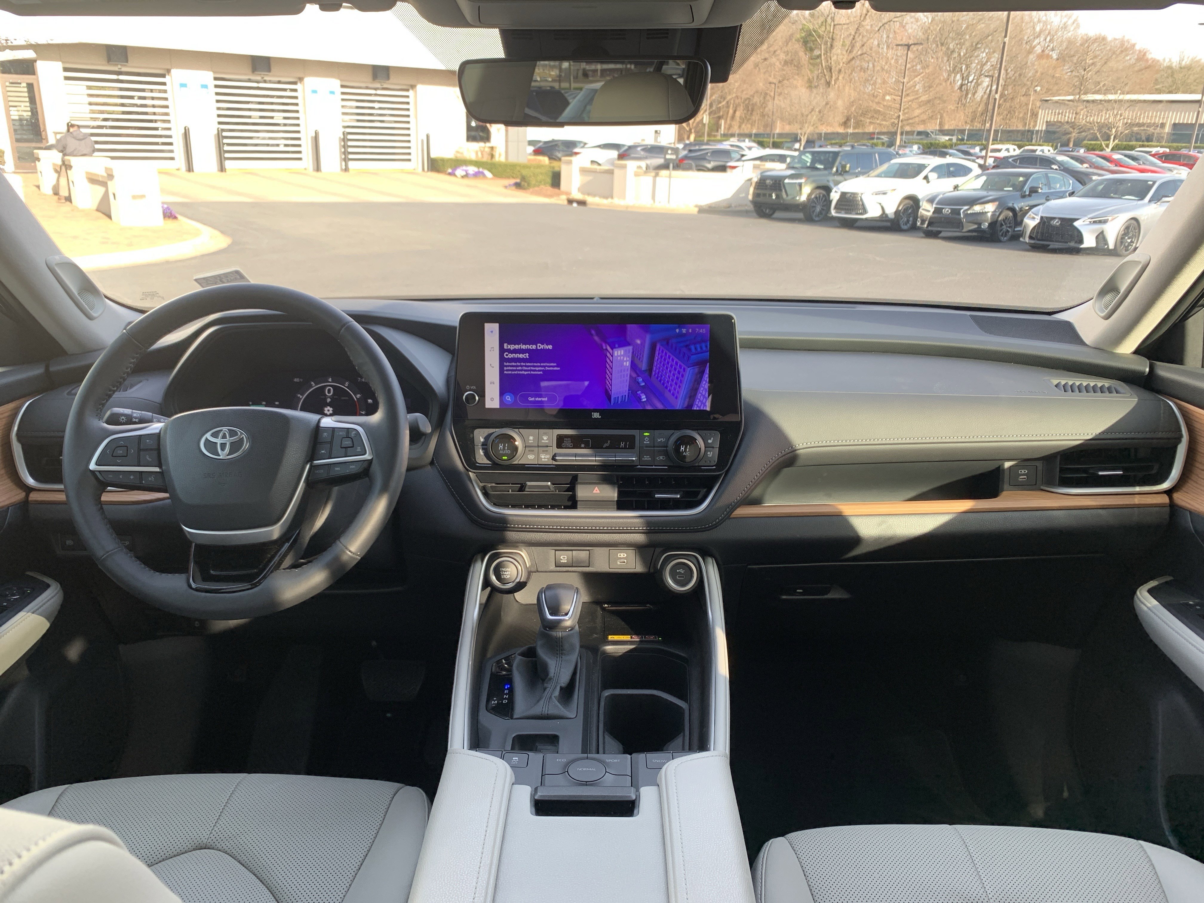 Used 2025 Toyota Grand Highlander AWD image 30