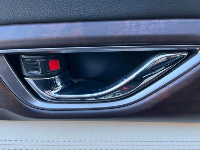 Used 2022 Subaru Ascent Touring image 10