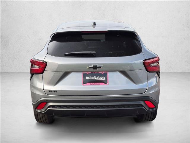 New 2026 Chevrolet Trax LS w/ LS Convenience Package FWD image 8