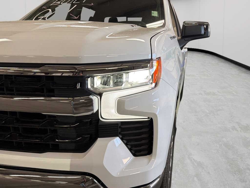 New 2026 Chevrolet Silverado 1500 LT w/ Leather Package AWD/4WD image 41