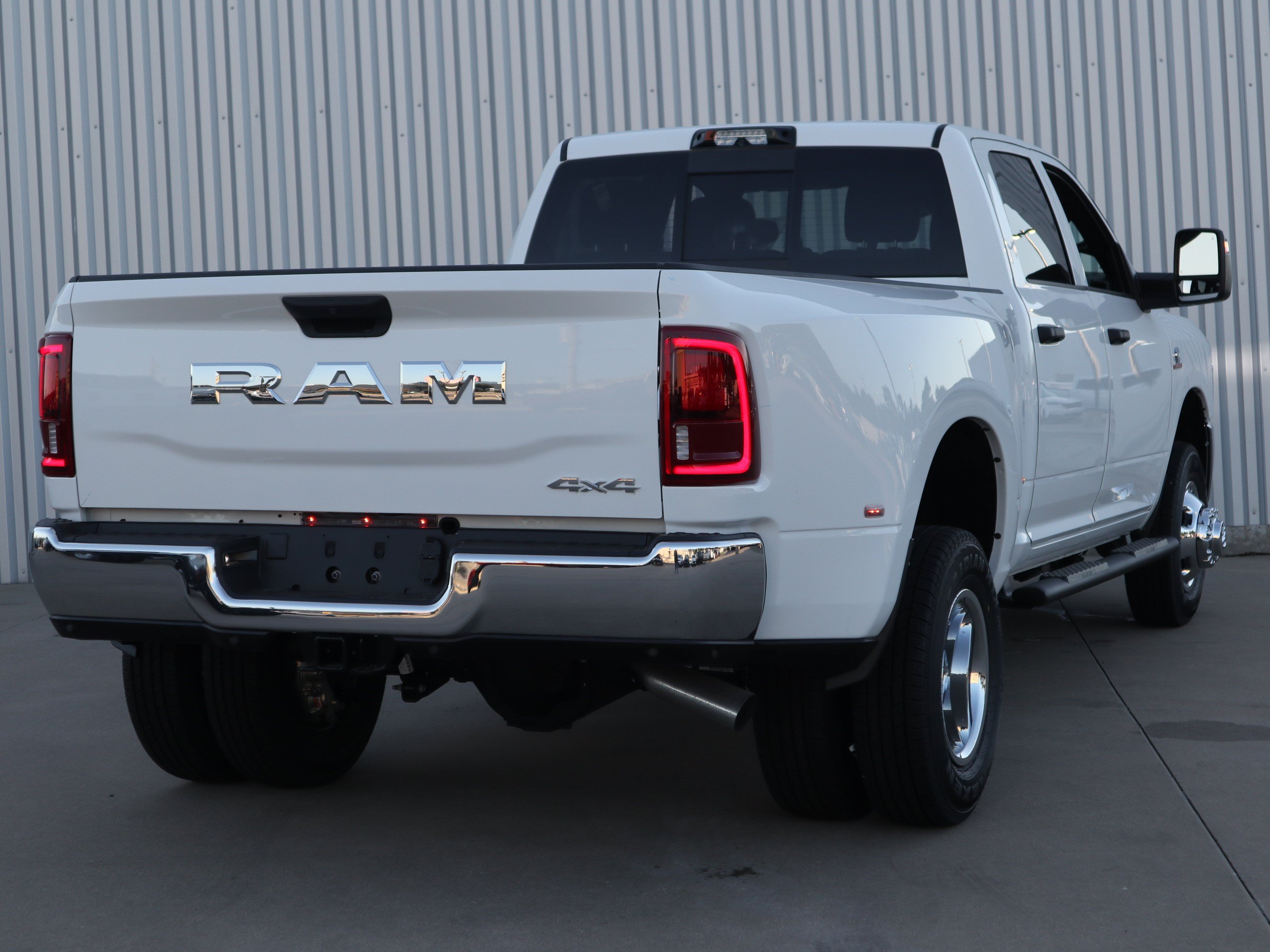 New 2026 RAM 3500 Tradesman AWD/4WD image 6