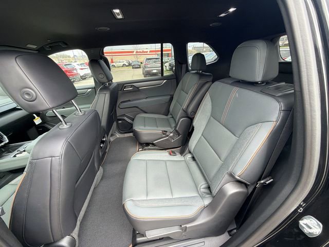 New 2026 GMC Acadia AT4 w/ Luxury Package image 18